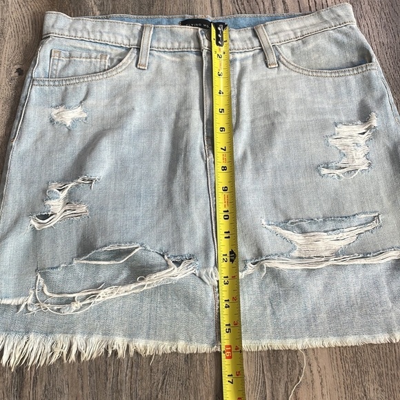 Flying Monkey Women’s Distressed Denim Jean Skirt, size 29 - Picture 7 of 9